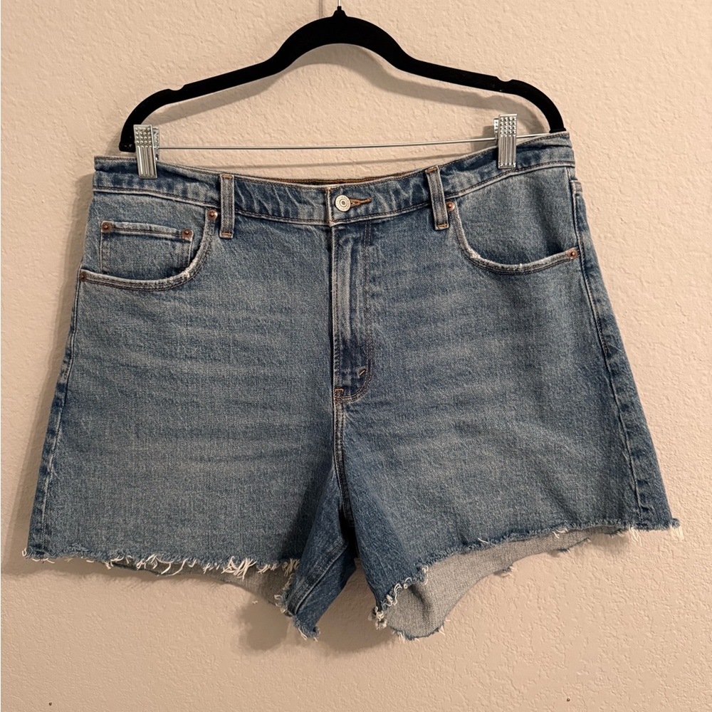 Abercrombie & Fitch Dad Shorts High Rise Denim Cutoffs Size 33 / 16